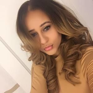 Meet your Posher, Alexis